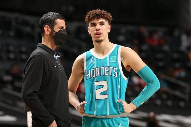 乐鱼体育下载-3天2胜卫冕冠军！全民皆兵的黄蜂继续低调发育